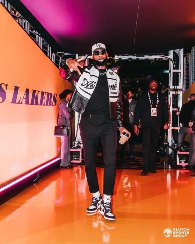 乐鱼体育-伤病报告更新!詹姆斯有望“提前”复出驰援紫金军团