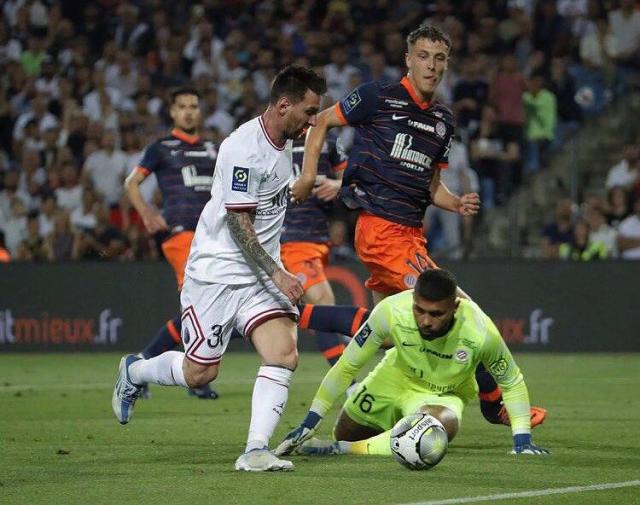 乐鱼网站-大巴黎4比0体面陪练 一场什么也不能说明的胜利