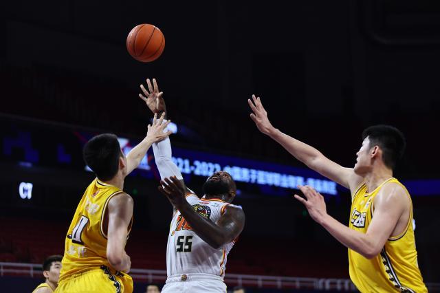 乐鱼体育官网-吉林的童话止步于八强 单核琼斯难敌广厦千军万马