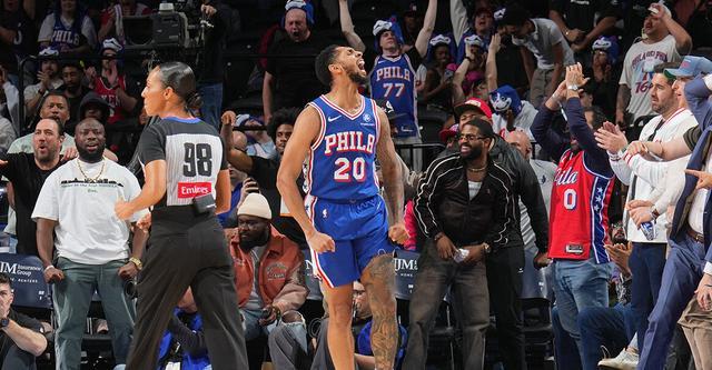 乐鱼app-佩恩32+10创生涯新高！杰罗姆26+8 费城主场逆转灰熊